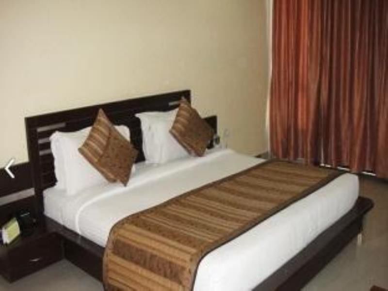 Anand Corbett Aamod Resort & Spa Jim Corbett National Park Exterior photo